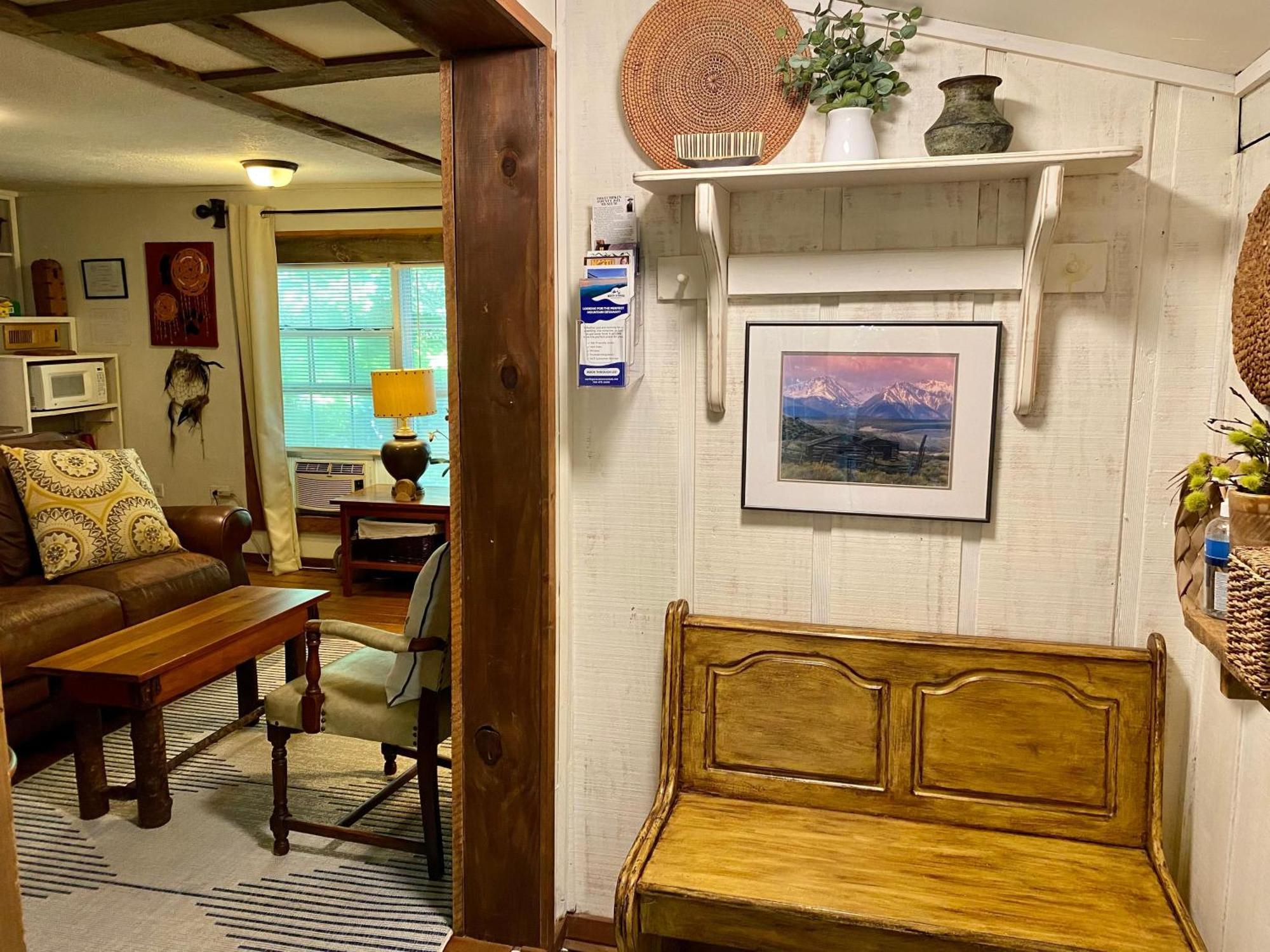 Convenient Cottage-Hot Tub, 4 Minutes To Dahlonega Exteriör bild