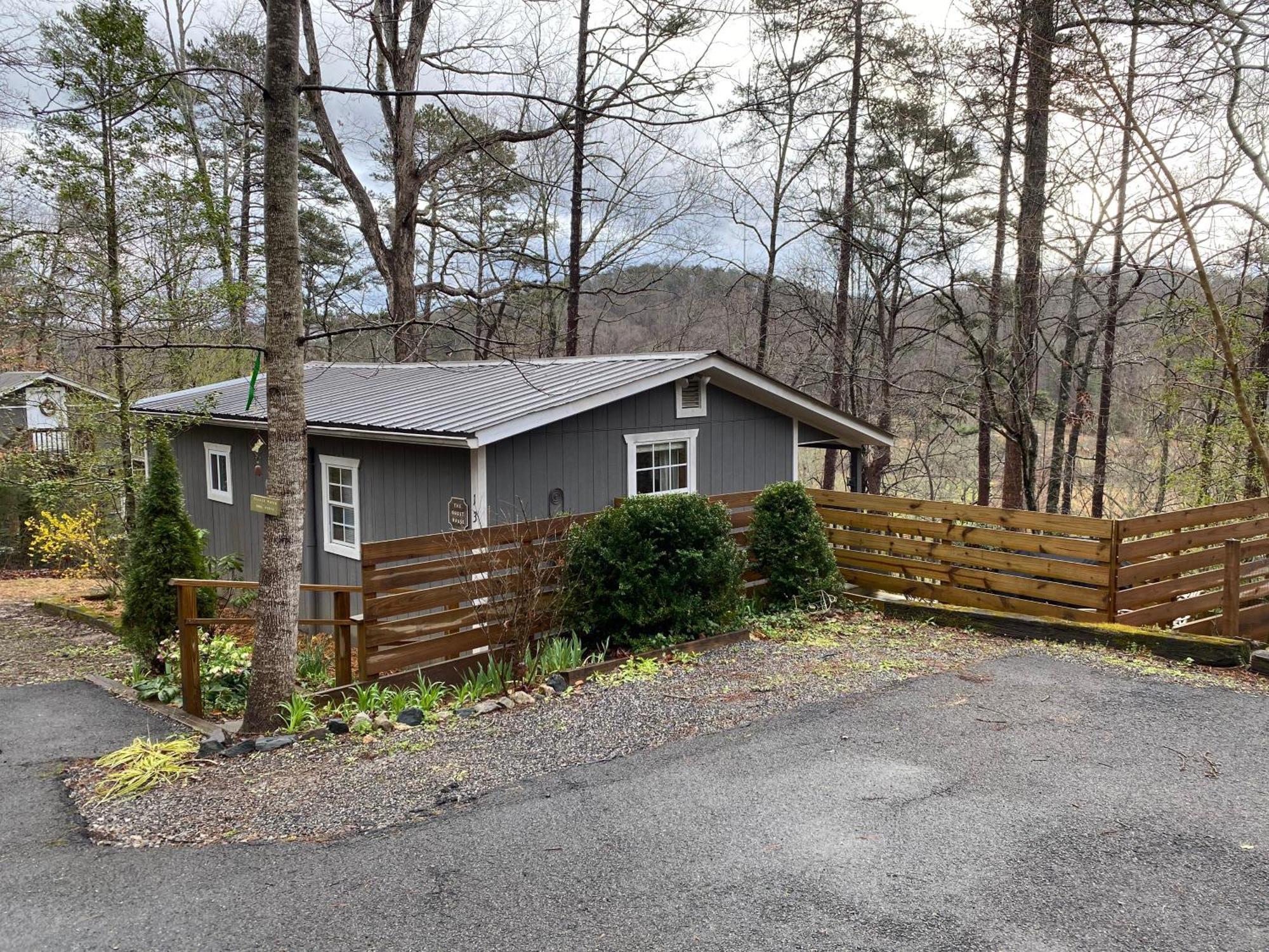Convenient Cottage-Hot Tub, 4 Minutes To Dahlonega Exteriör bild
