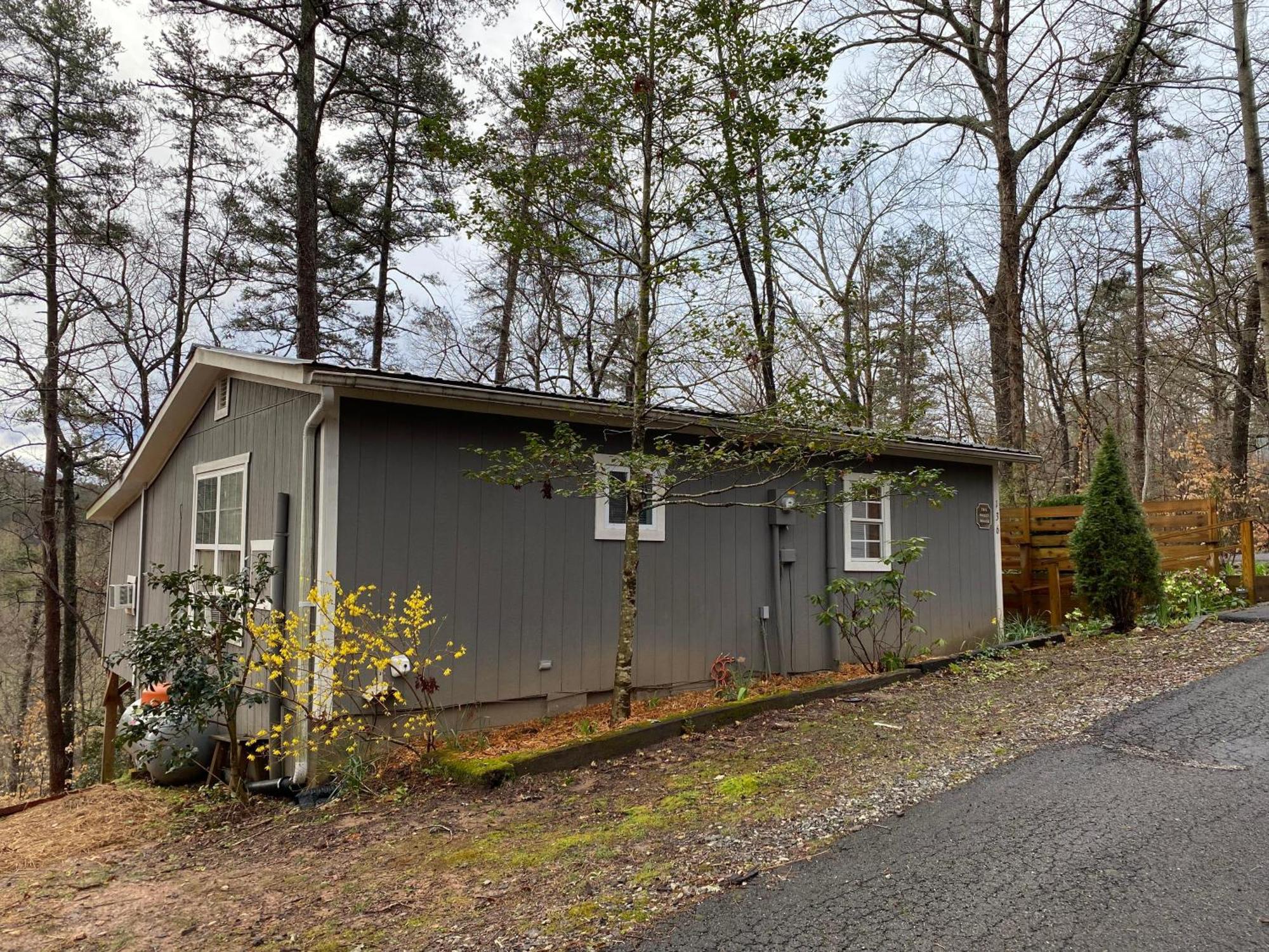 Convenient Cottage-Hot Tub, 4 Minutes To Dahlonega Exteriör bild